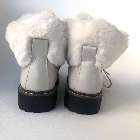 New cream/ivory faux fur boots / snow boots - Picture 3 of 4